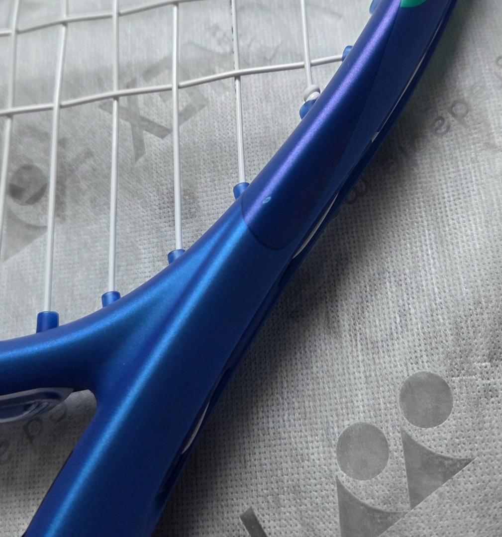【美品】YONEX EZONE 110 (2025) G1 / ポリツアーレブ張