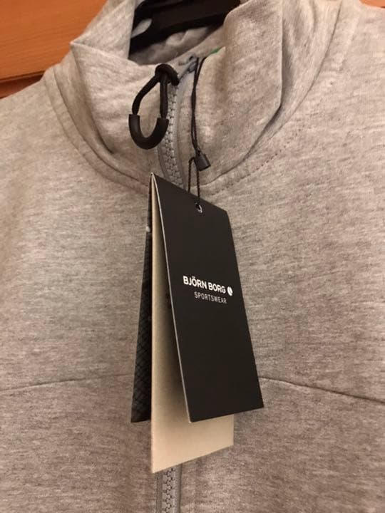ビヨンボルグ  テニスウェア　グレーアウター　36サイズ　新品