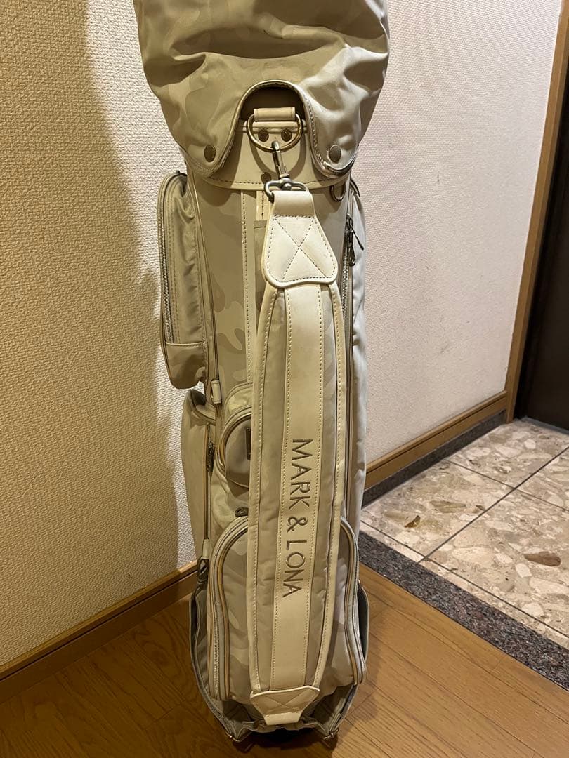 マークアンドロナ　ゴルフキャディバッグ　ホワイトカムフラージュ