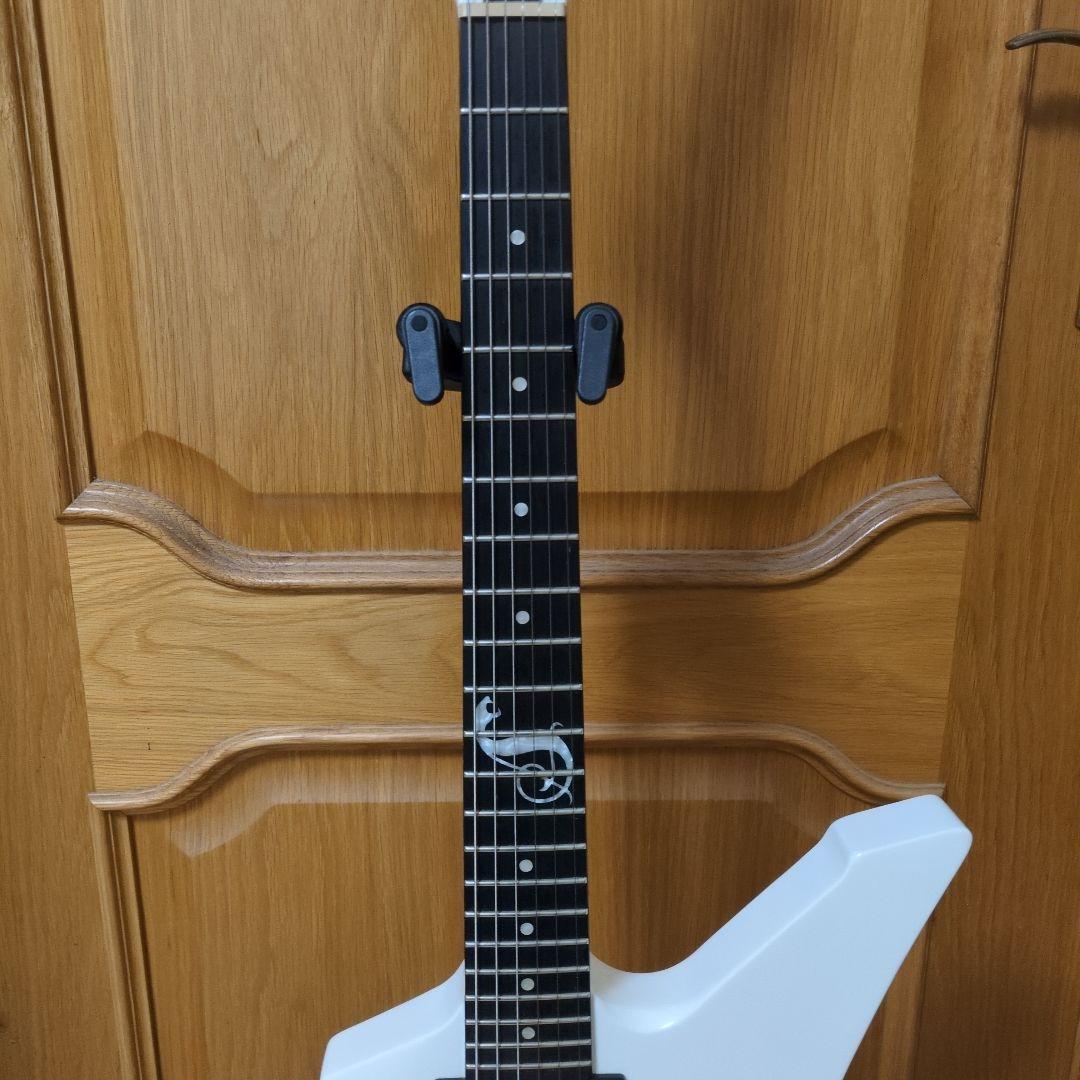 ESP LTD Snakebyte  White　美品