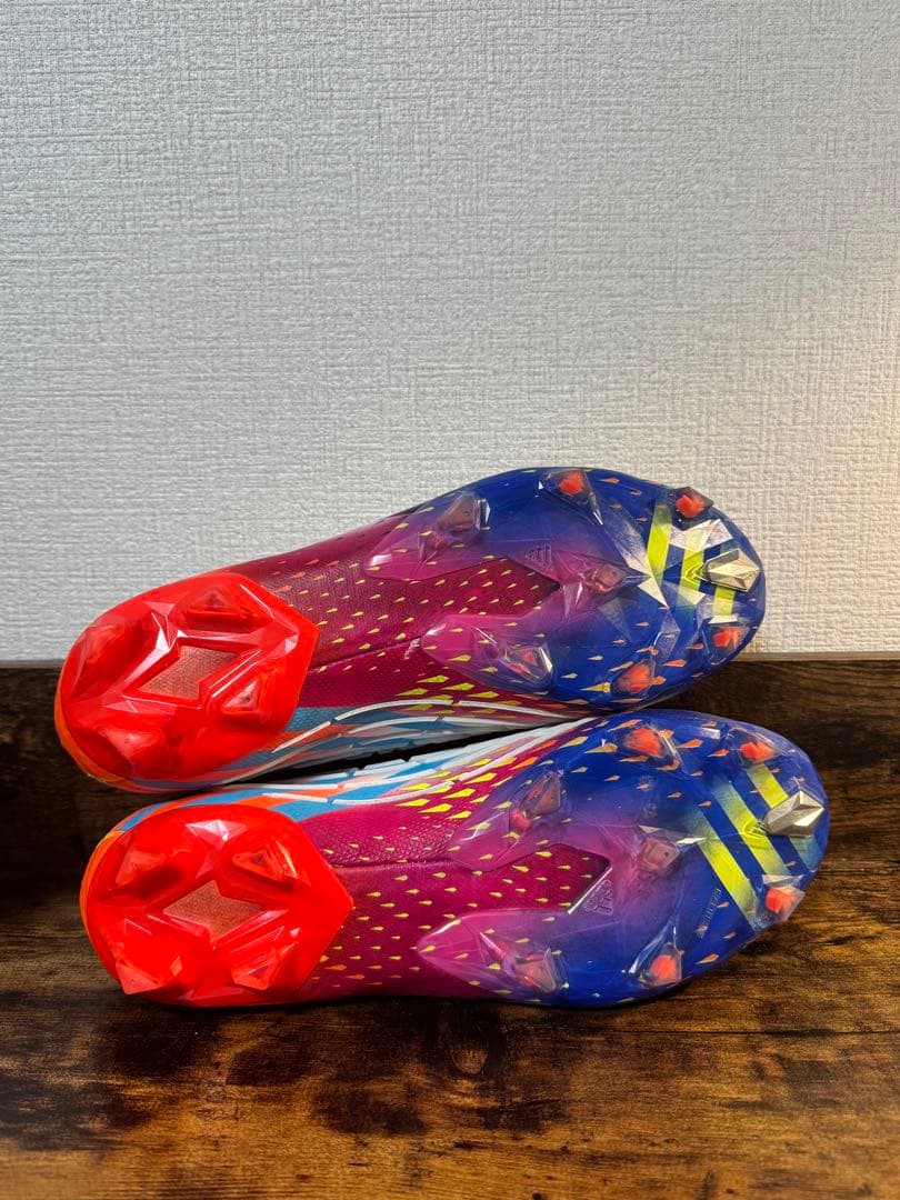 プレデター+ 27 cm 2022年ワールドカップモデル ￼