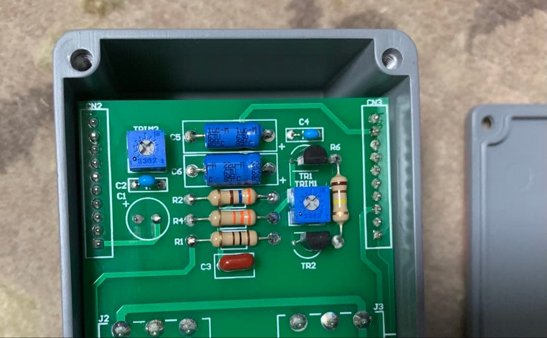 Oopegg 「Super Retro Fuzz」