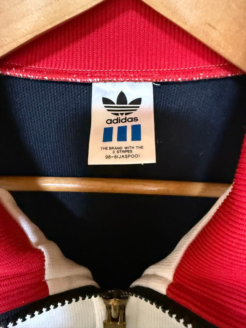 【美品】 90s adidas デサント製 ビンテージウエア サイズＯ