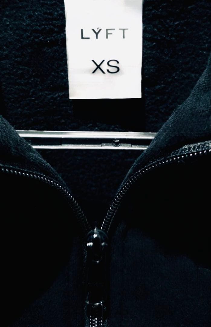 レアLYFTリフトフルジップアップ完売品スウェットジャケットモックネックアウター
