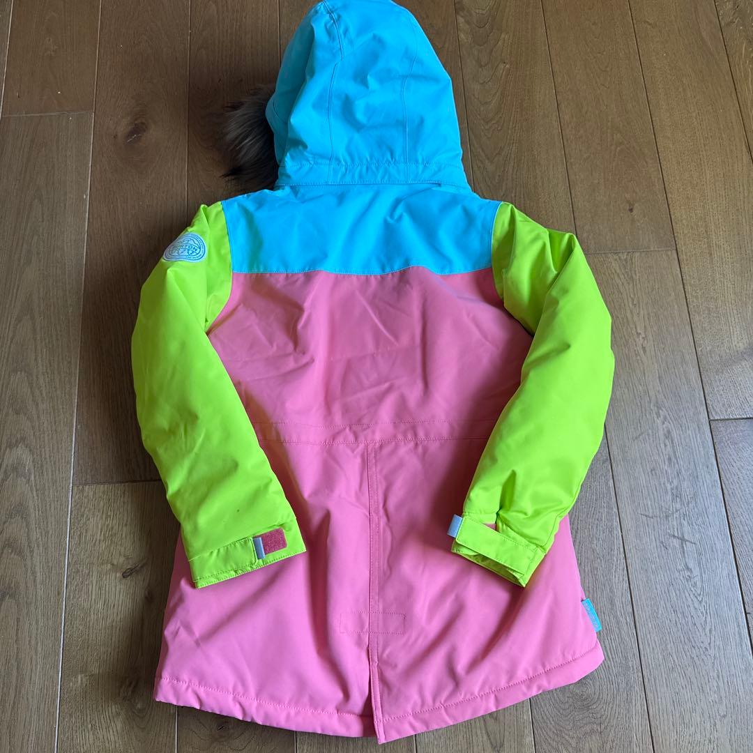 バートン　スノーボードウェア　120 新品（ズボンのオマケ付）