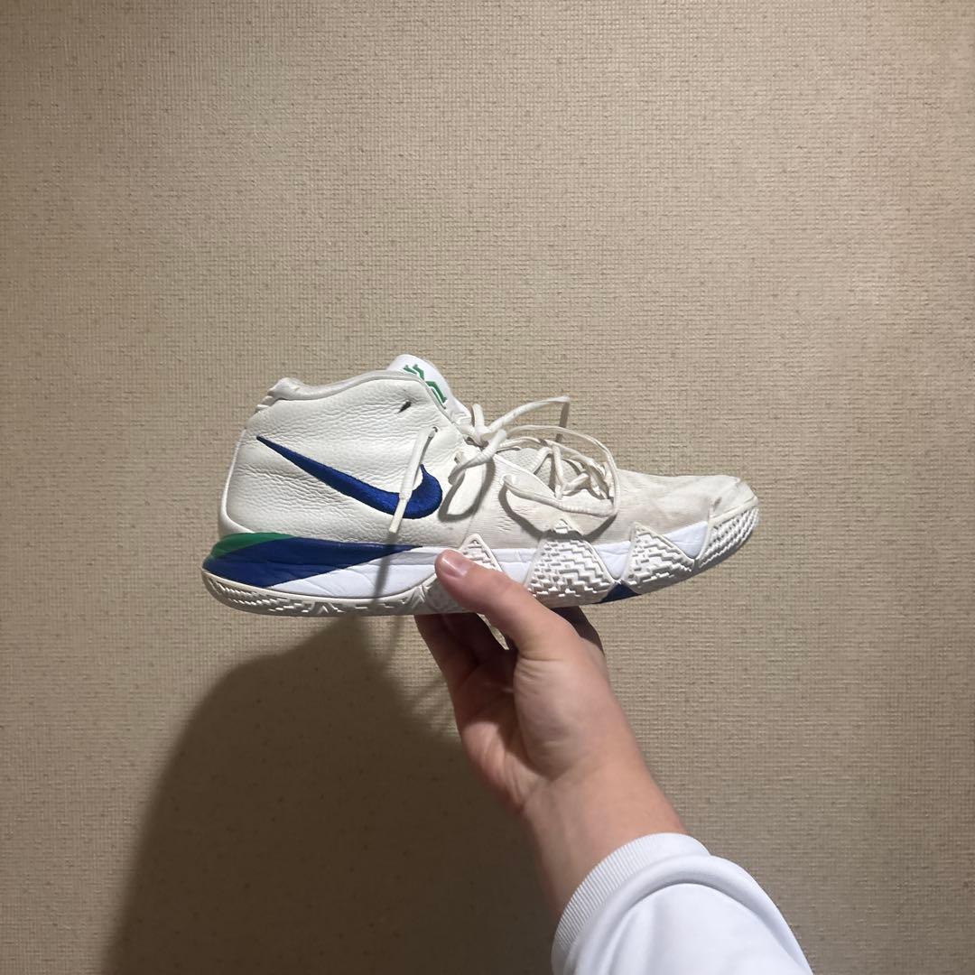 シューズ(男性用) Nike Kyrie 4 \"White Deep  Blue\"