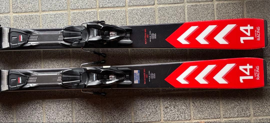 Völkl Racetiger srcスキー 赤/黒