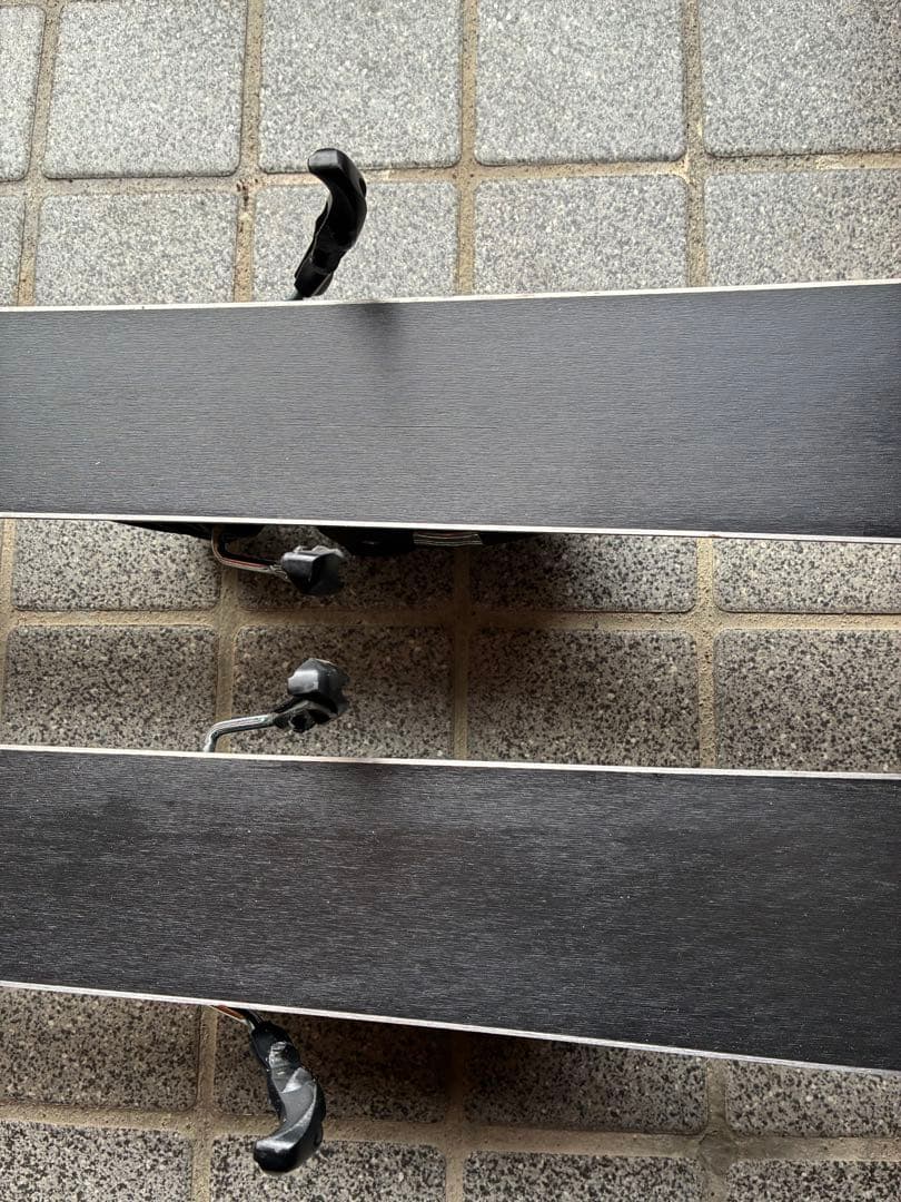 Völkl Racetiger srcスキー 赤/黒