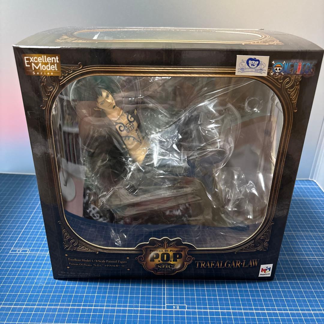 ワンピース　フィギュア　POP トラファルガー・ロー　フィギュア SOC