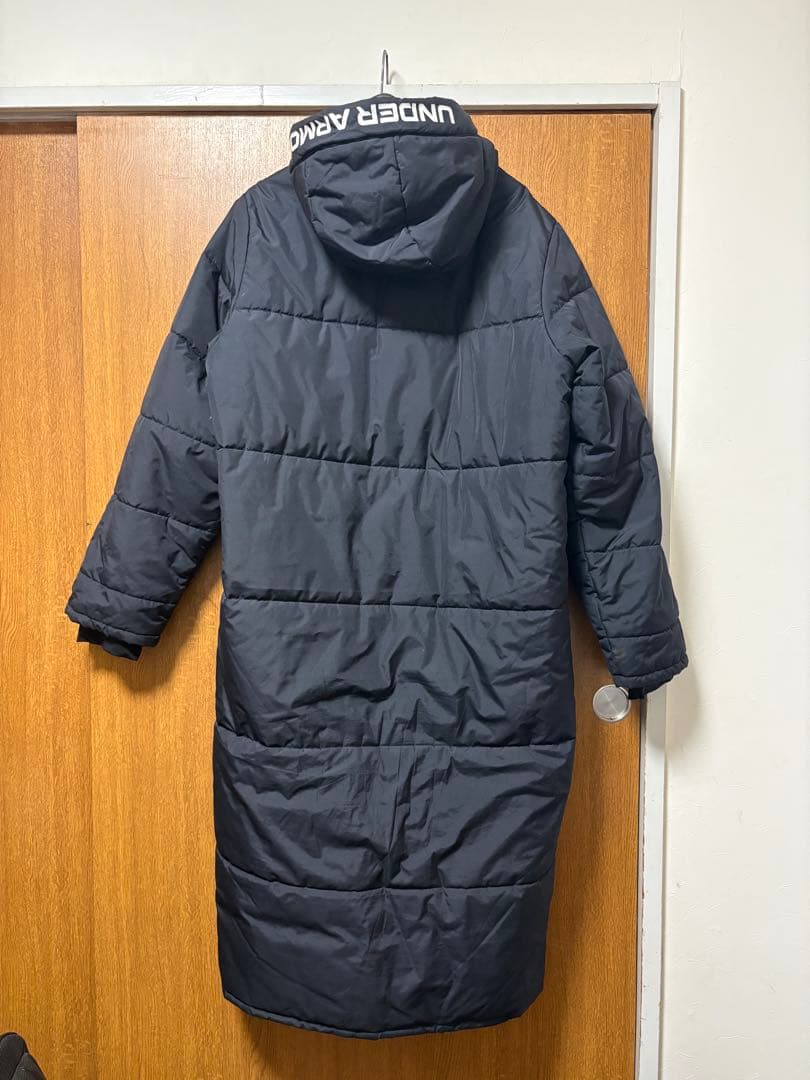 アンダーアーマー ロングベンチコート