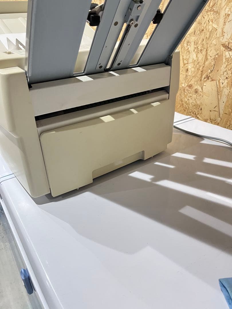 【DLLES IN MA150】 自動紙折り機