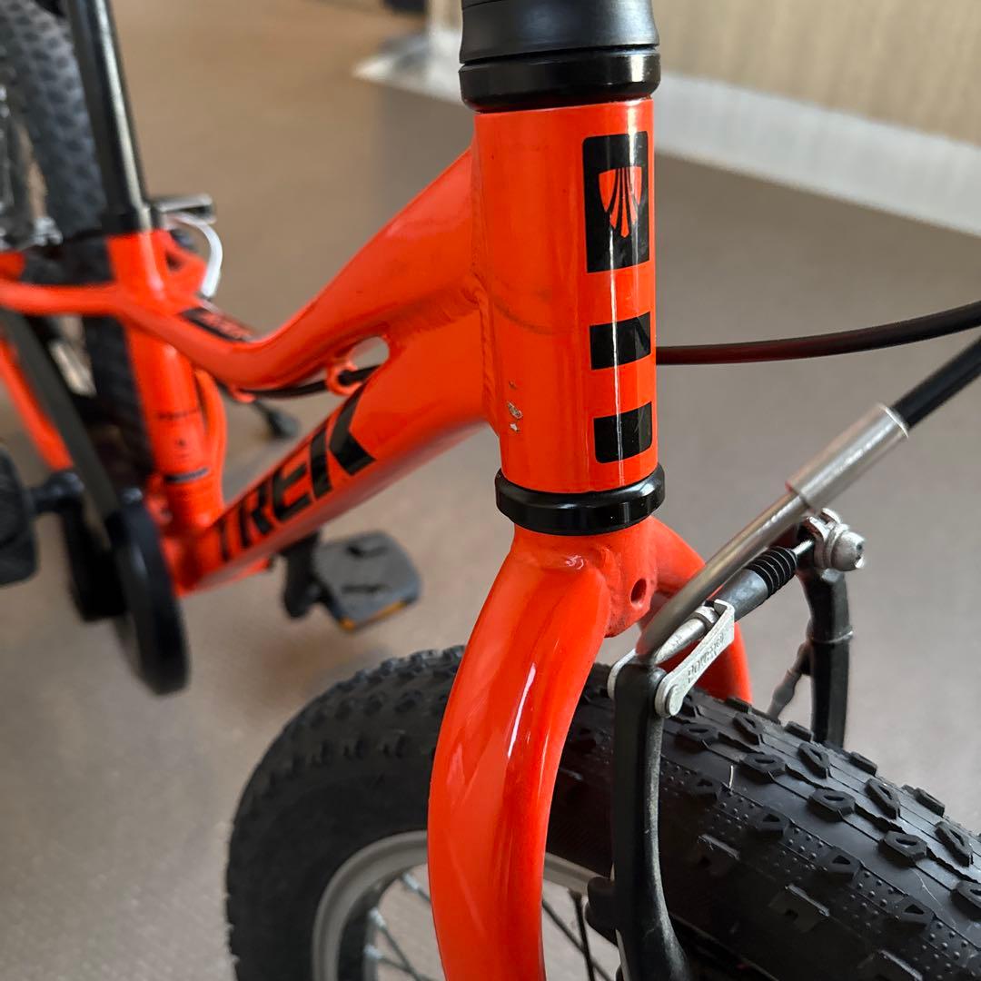 大阪市内　引き取り限定　Trek キッズバイク 16インチ オレンジ