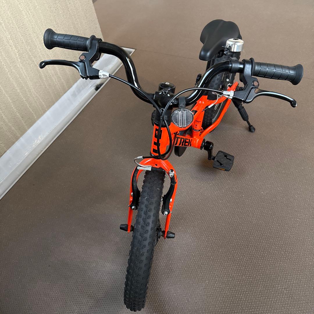 大阪市内　引き取り限定　Trek キッズバイク 16インチ オレンジ