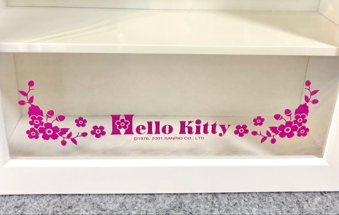 ハローキティ 木製 ラック3段 野いちご 花柄