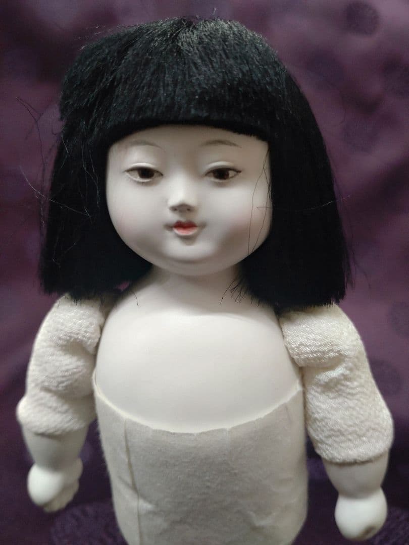 ミニ市松人形・桐塑胡粉仕上げ