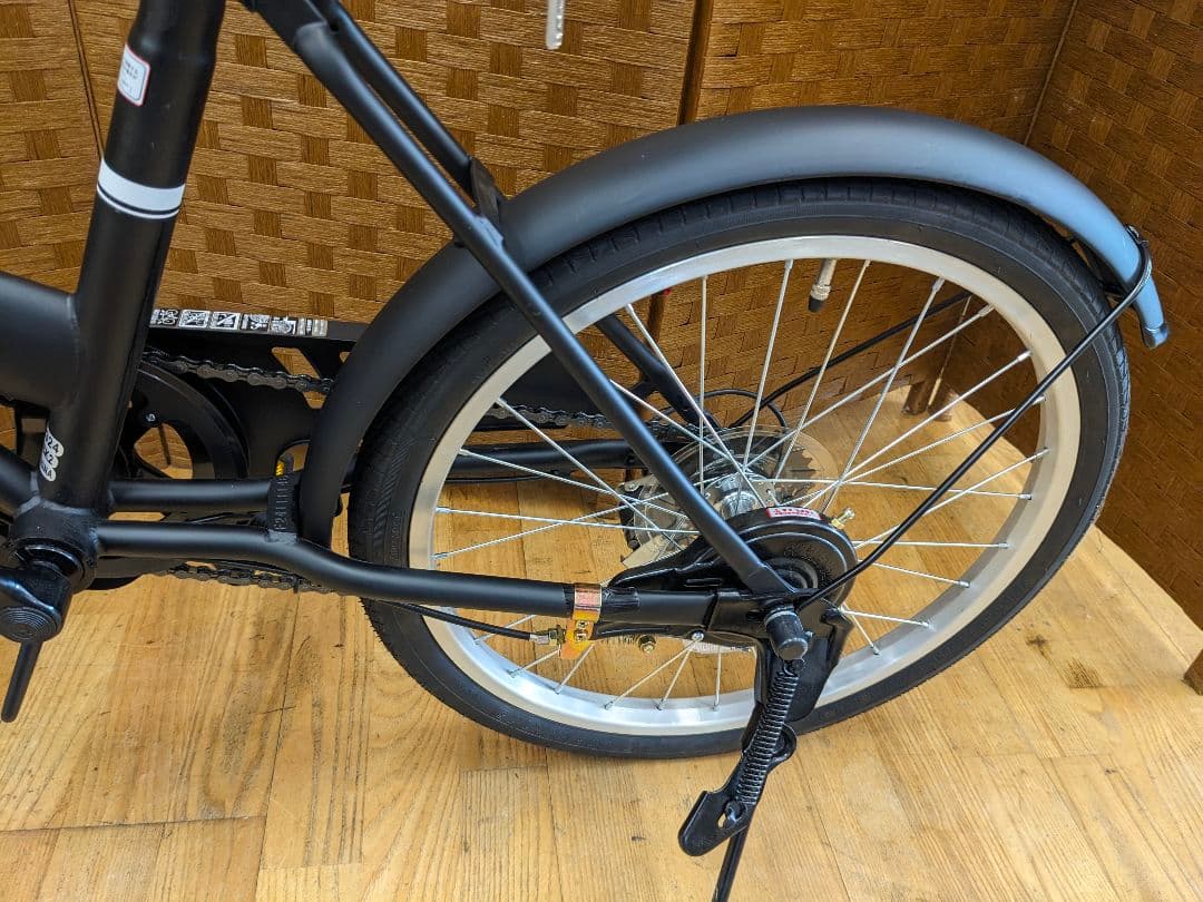 U022 美品　折り畳み自転車　20インチ　6段変速付き