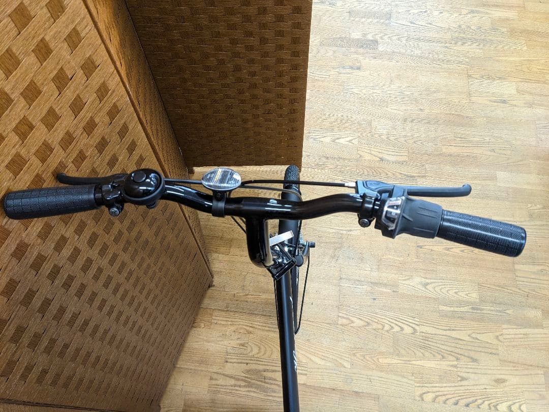 U022 美品　折り畳み自転車　20インチ　6段変速付き