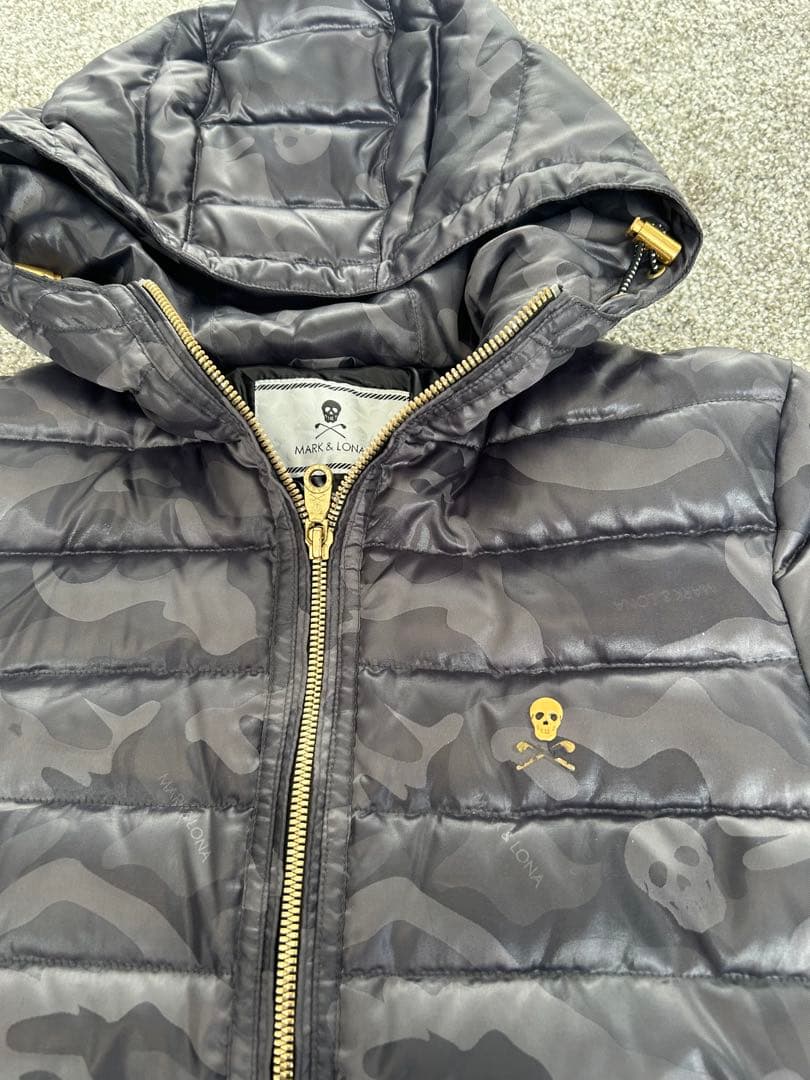 マークアンドロナ　アウター