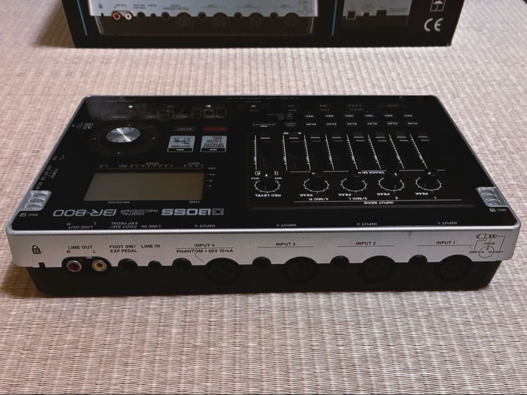 BOSS BR-800 マルチトラックレコーダー　　箱・付属品付き完動品