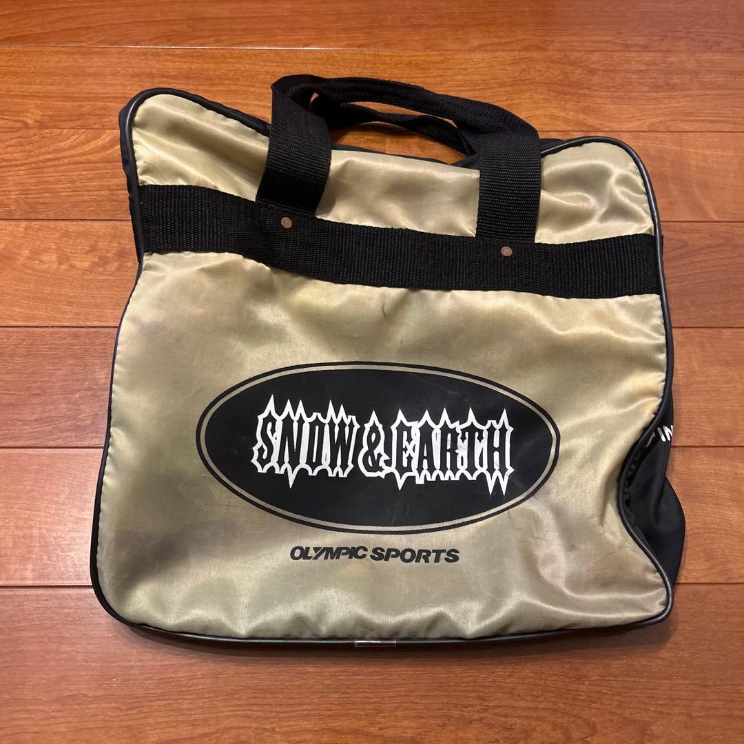 スノーボード　ウェア上下　NIKE SKECHERS バック付き