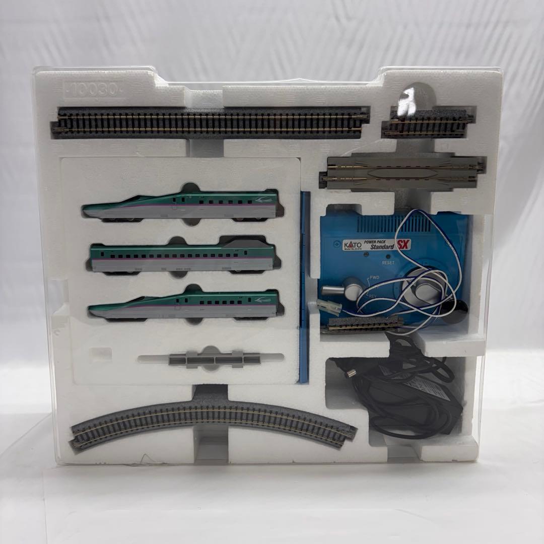 KATO 　E5系新幹線「はやぶさ」　スターターセット（10-011〉