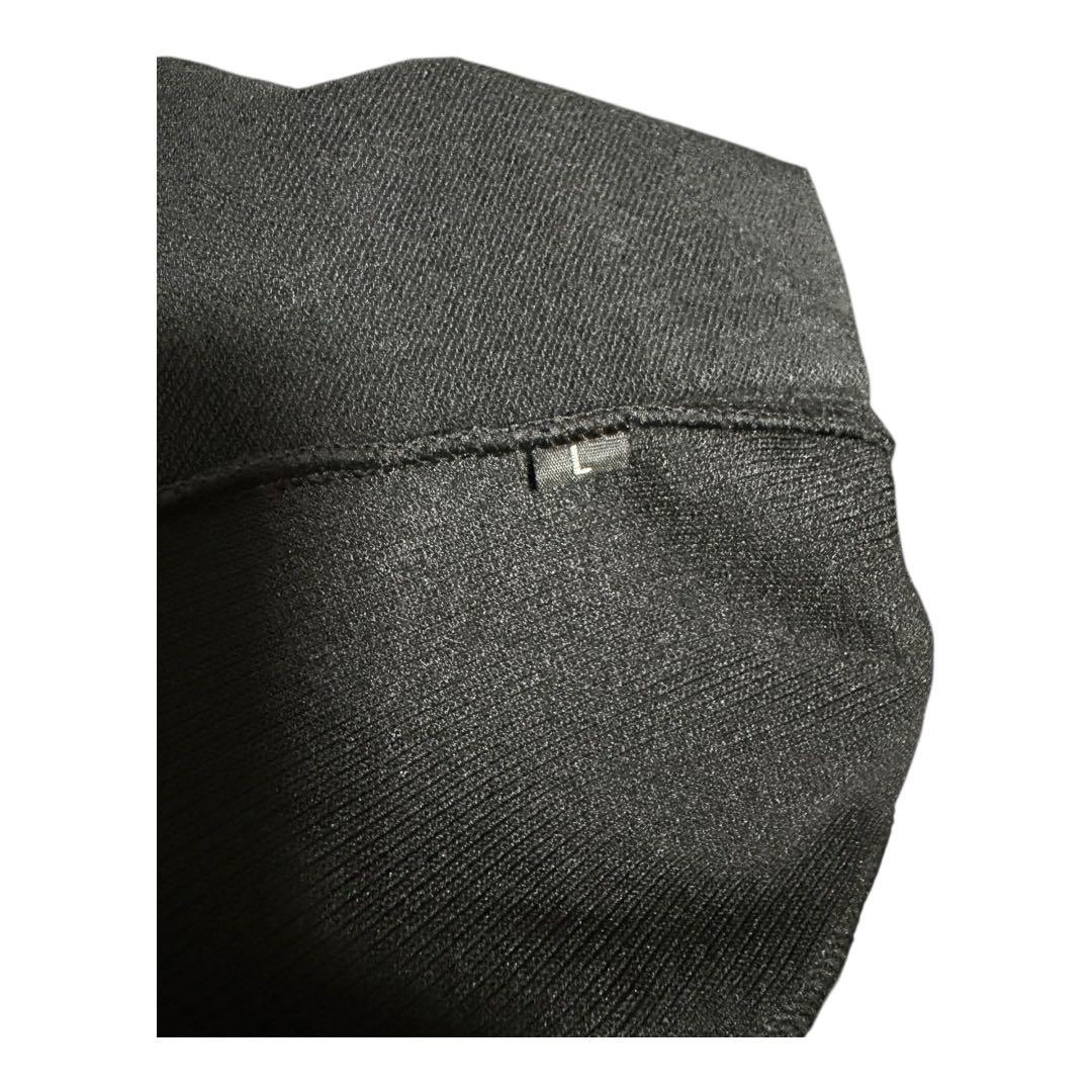 【新品】TFW49 ブラック クルーネックシャツ