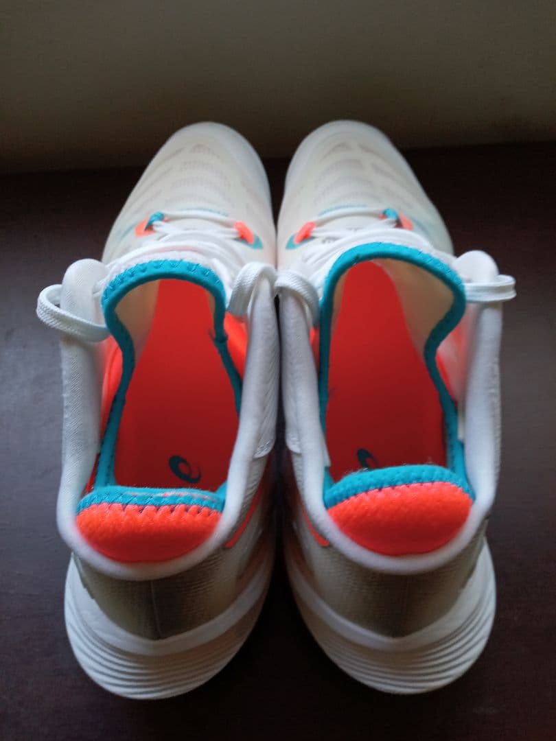 asics バレーボールシューズ メタライズ 28.5cm(中古品)