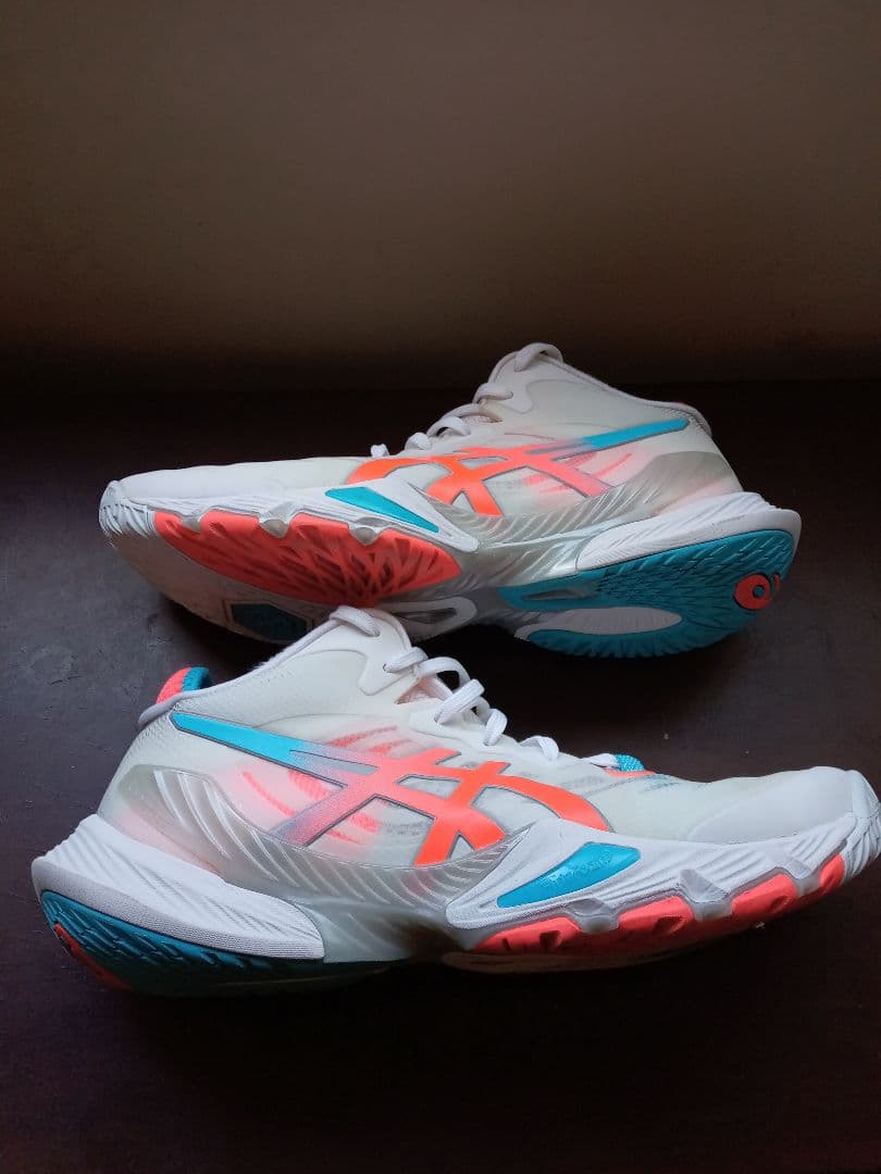 asics バレーボールシューズ メタライズ 28.5cm(中古品)