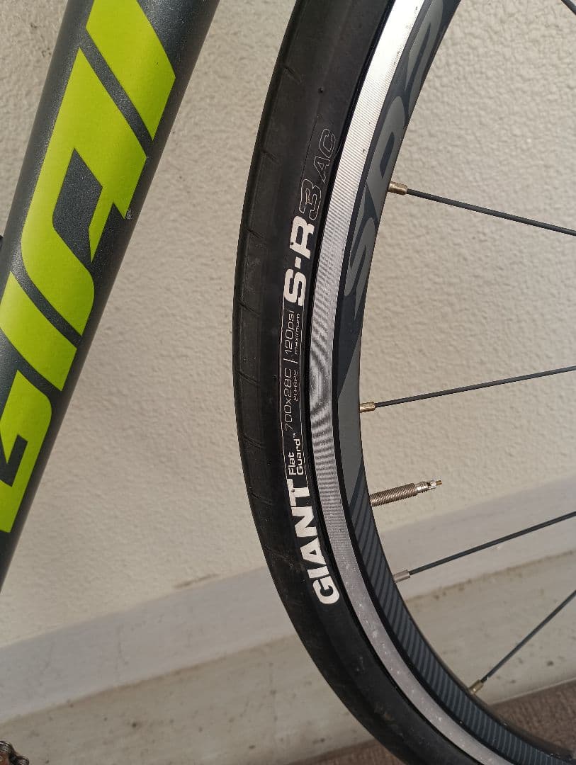 GIANT CONTEND 700Cロードバイク シマノCLARIS サイズS