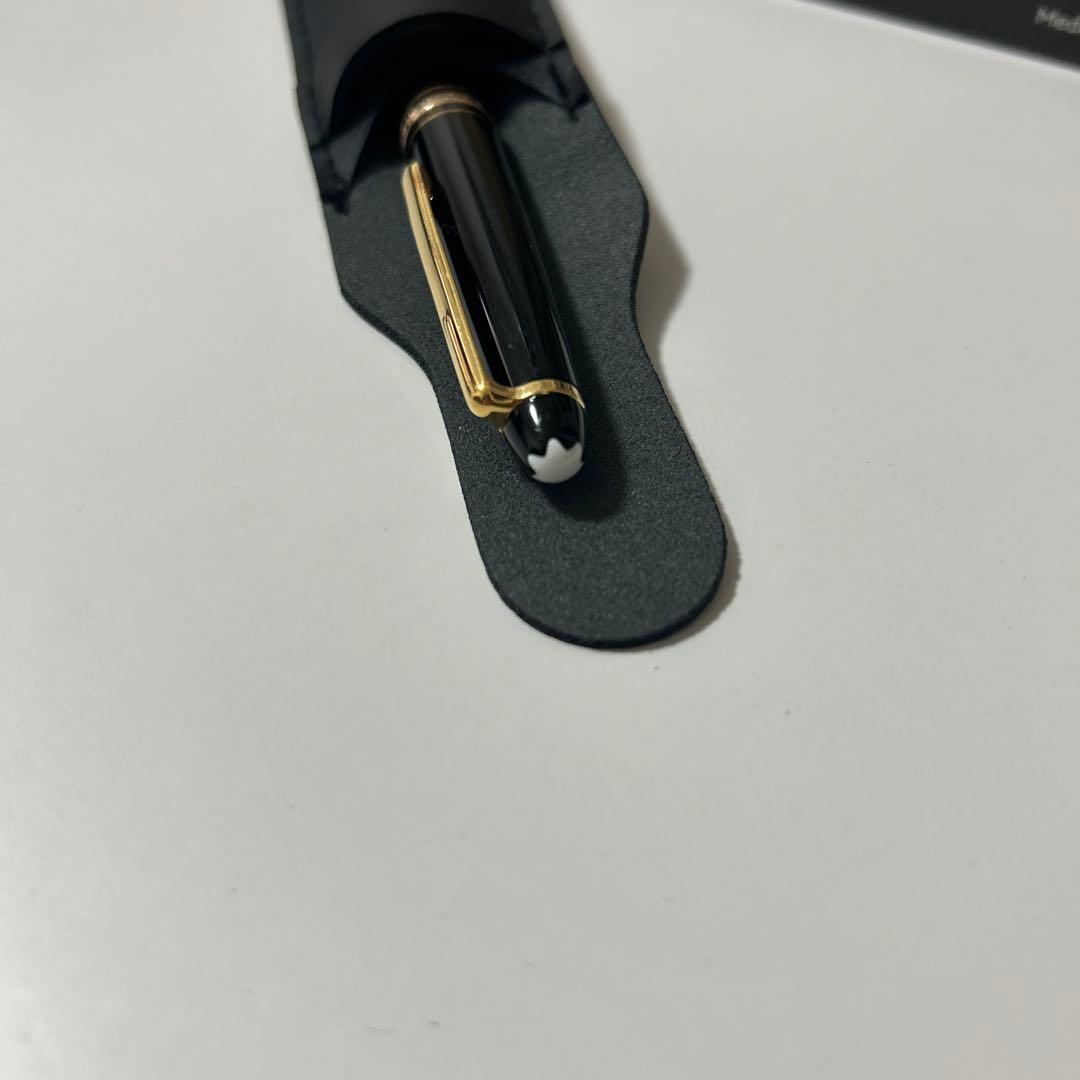 MONT BLANC モンブラン　MYSTERY BLACK ボールペン