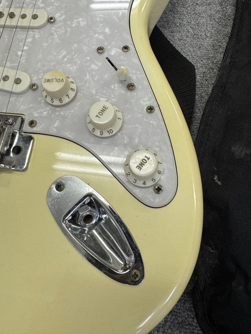 Mavis ストラトタイプ エレキギター ホワイト メープル