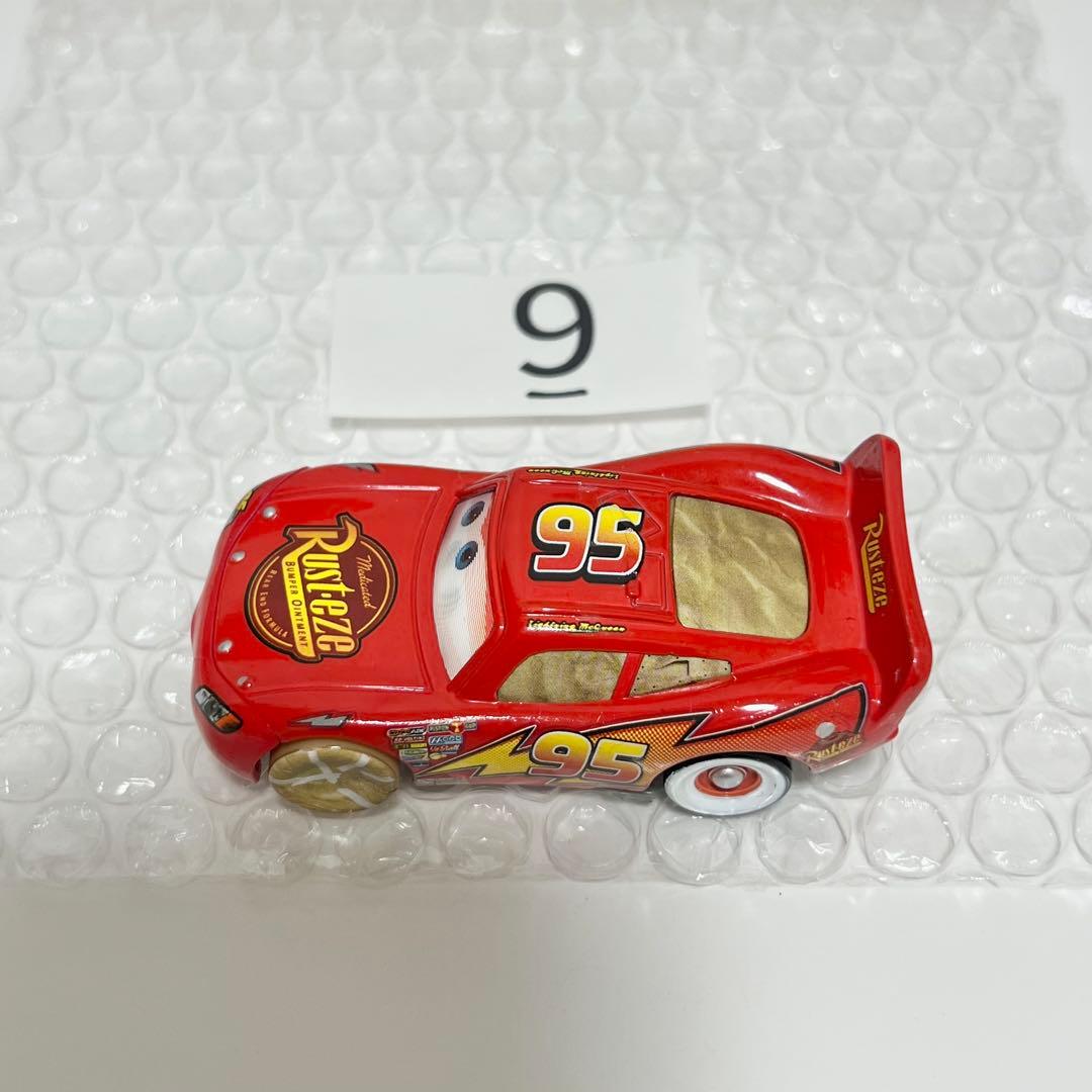 マテル　カーズ　PAINT MASK ライトニングマックイーン　ミニカー