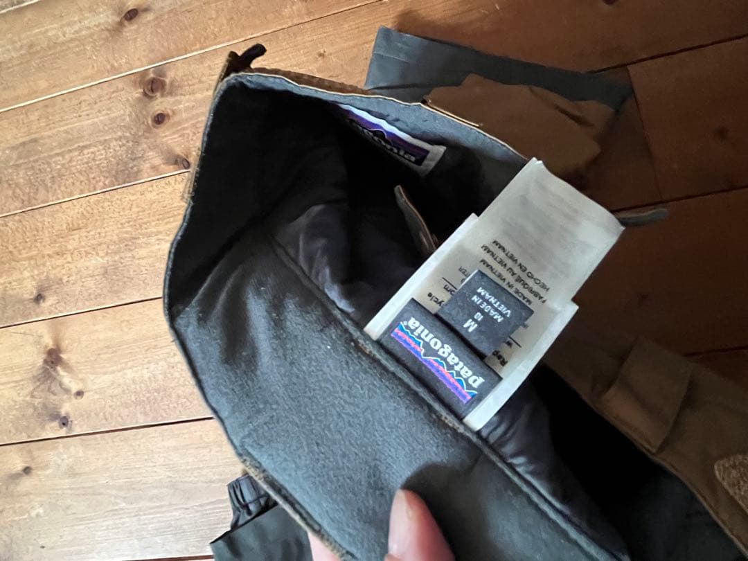 【140】Patagoniaスノーウエア