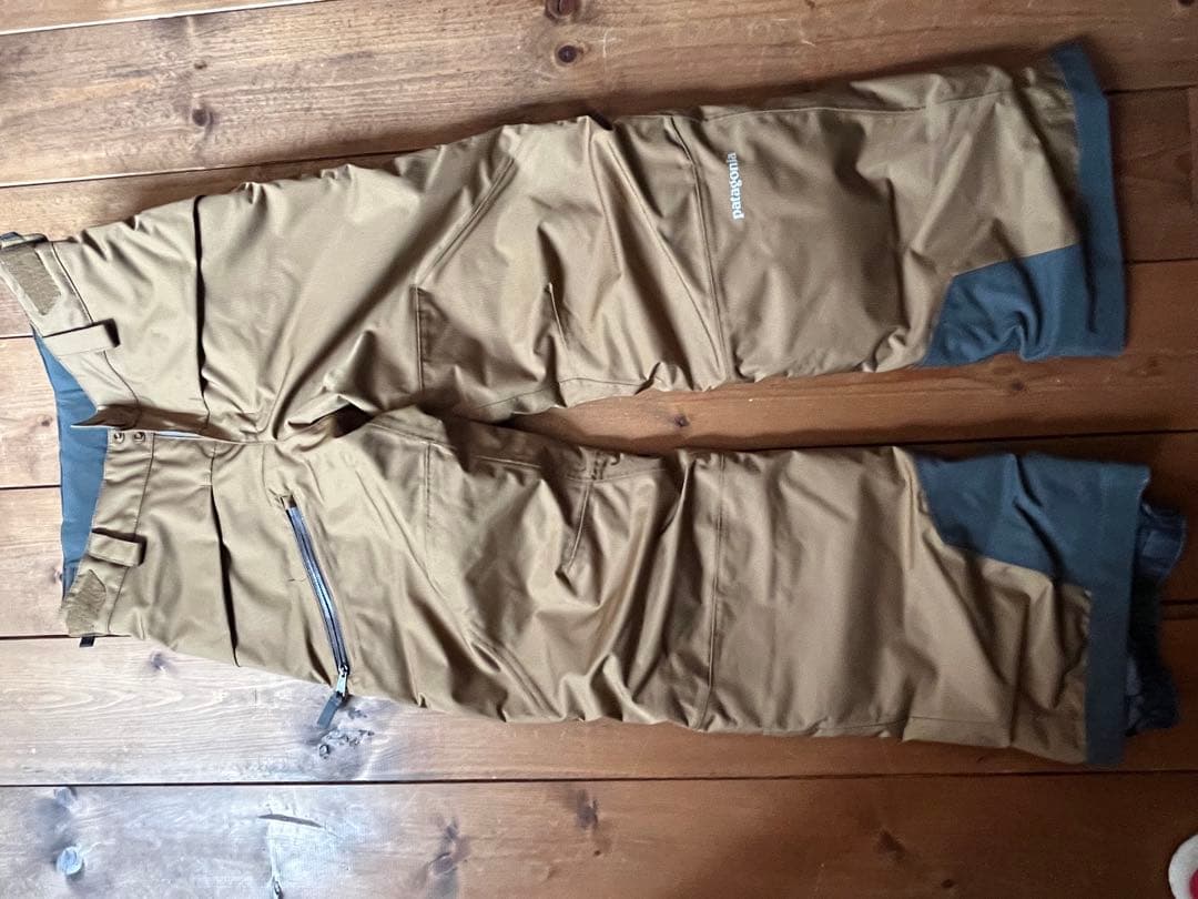【140】Patagoniaスノーウエア