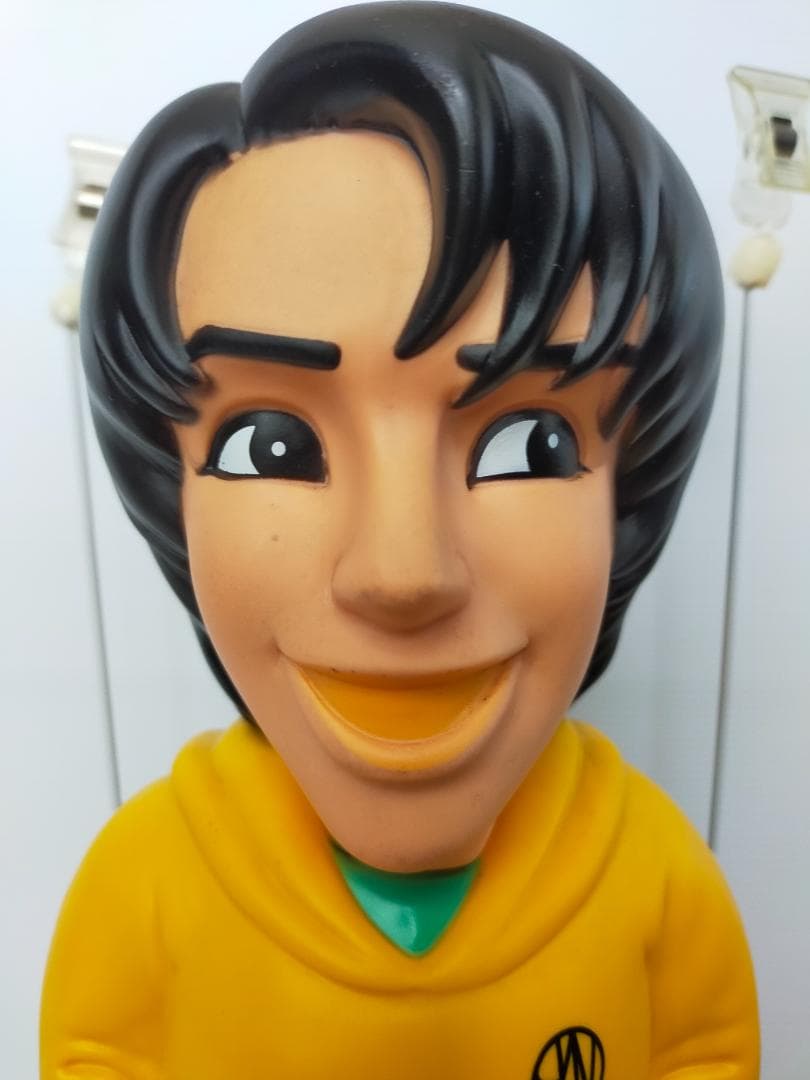 河村隆一　ソフビ人形　台座付き