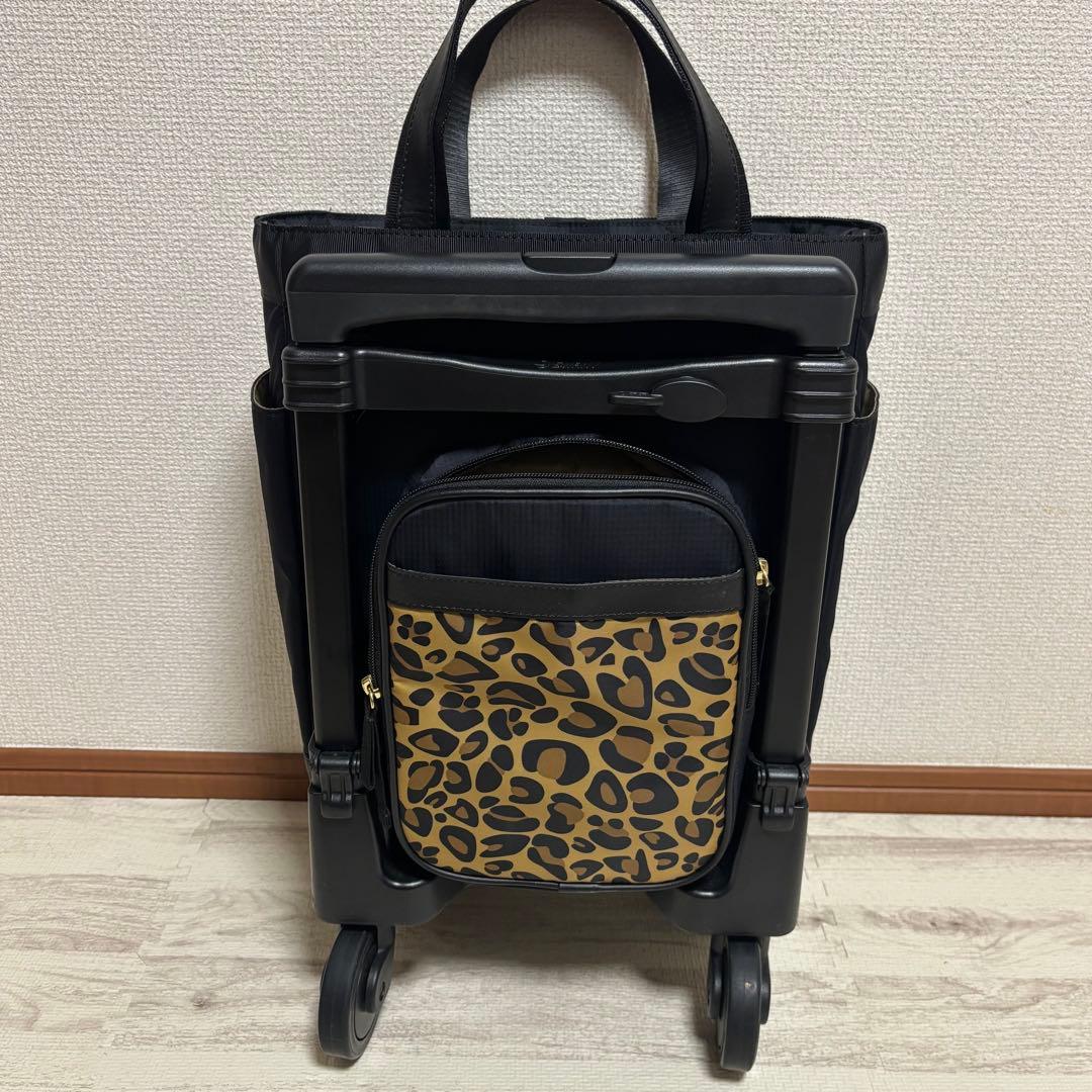 SWANY スワニー　キャリーバック　レオパード柄　ヒョウ柄