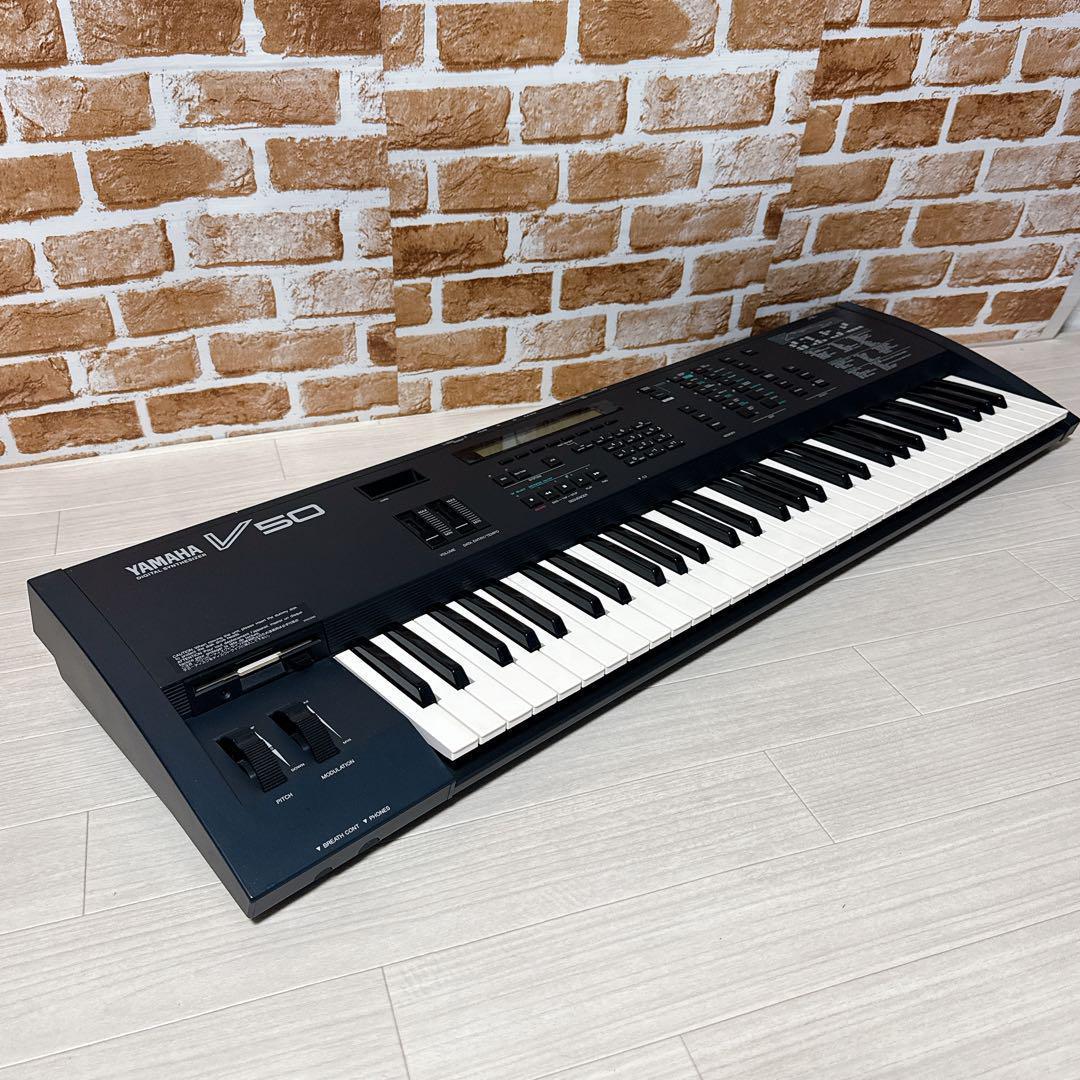 YAMAHA シンセサイザー　V50 ヤマハ　キーボード　音楽