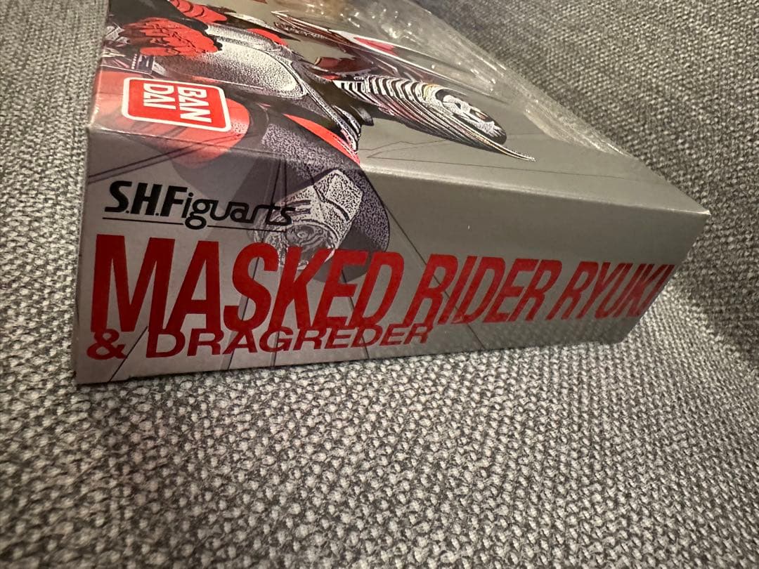 SH Figuarts 仮面ライダー龍騎&ドラグレッダー