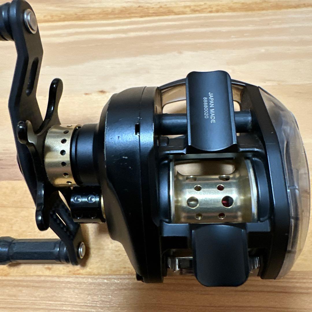 Megabass Zonda リール　10R