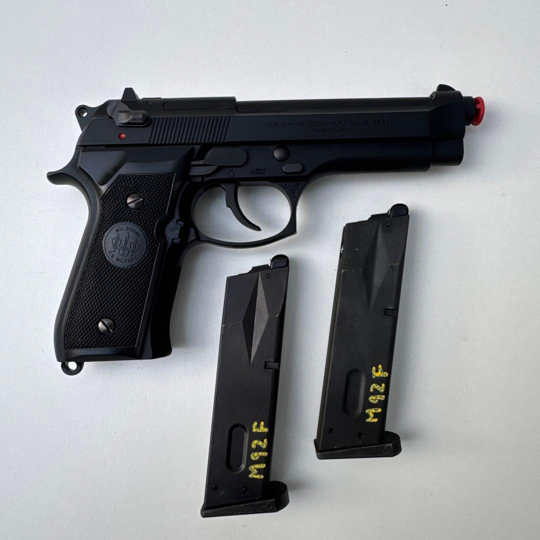 M92F ミリタリーモデル ガスガン　東京マルイ　ガスブローバック　マガジン付