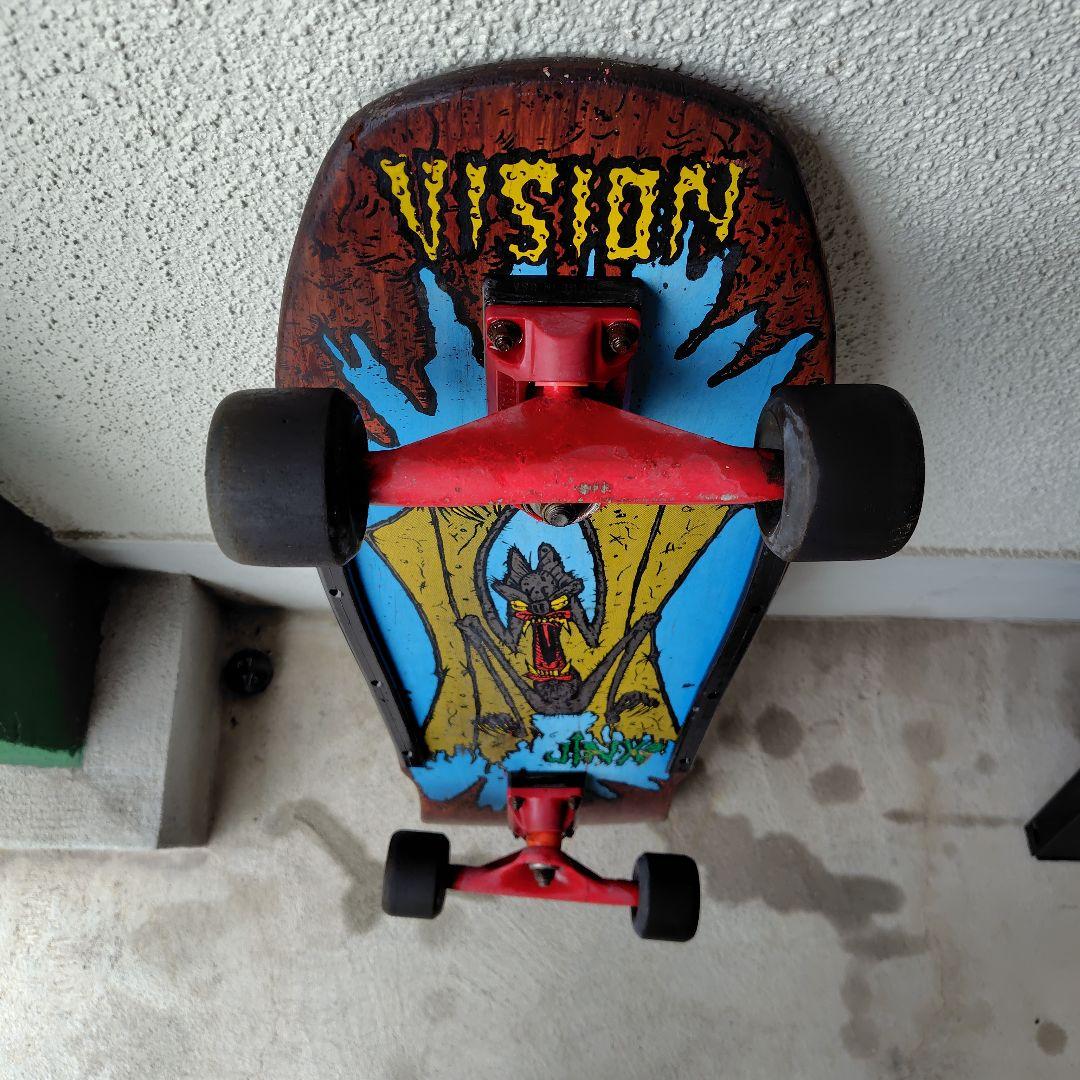 VISION バットグラフィック スケートボード