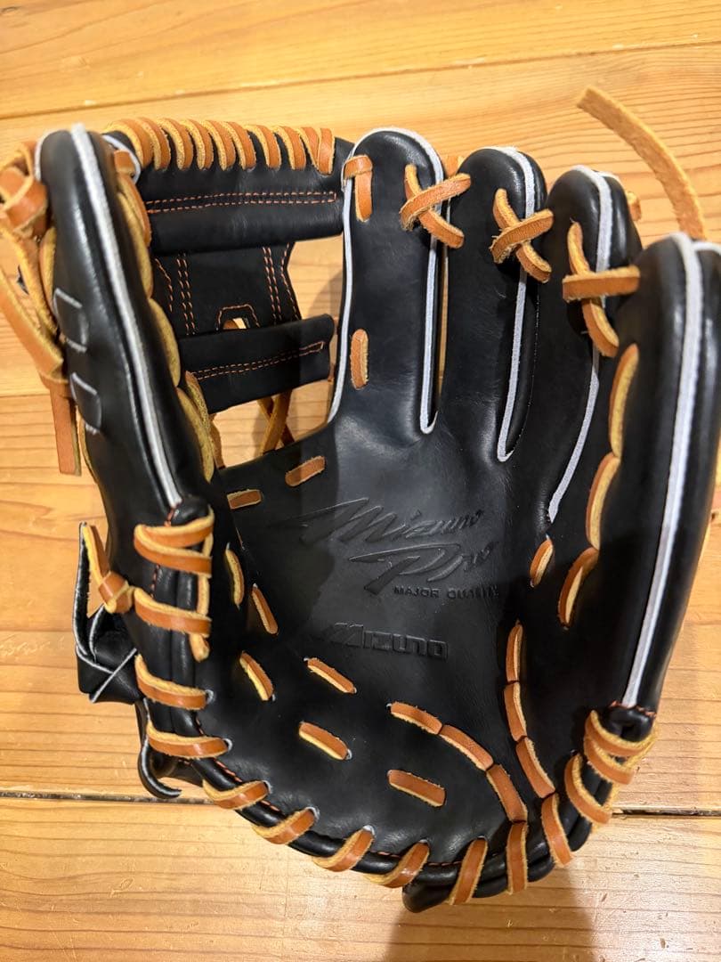 Mizuno Pro 硬式グローブ ブラック/ブラウン