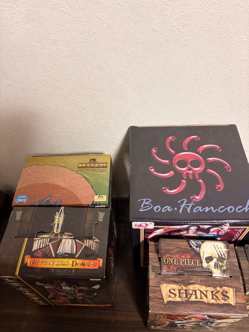 ONE PIECE フィギュアセット　ワーコレ　ナミ　ルフィ　シャンクス
