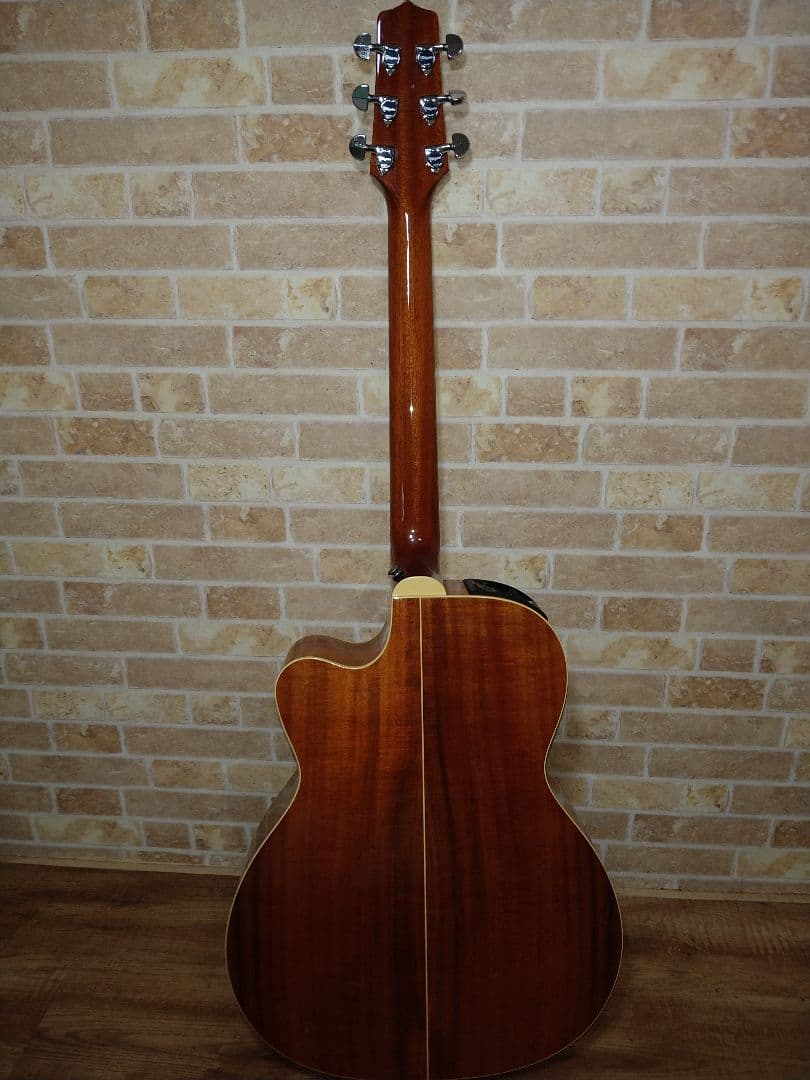 タカミネ PTU709N エレアコ アコースティックギター ハワイアンコア材