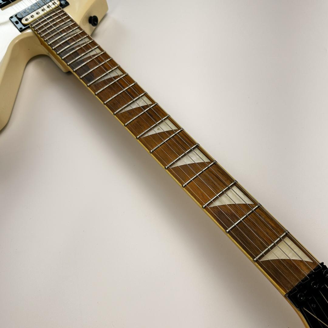 Jackson JS32 Kelly フロイドローズ