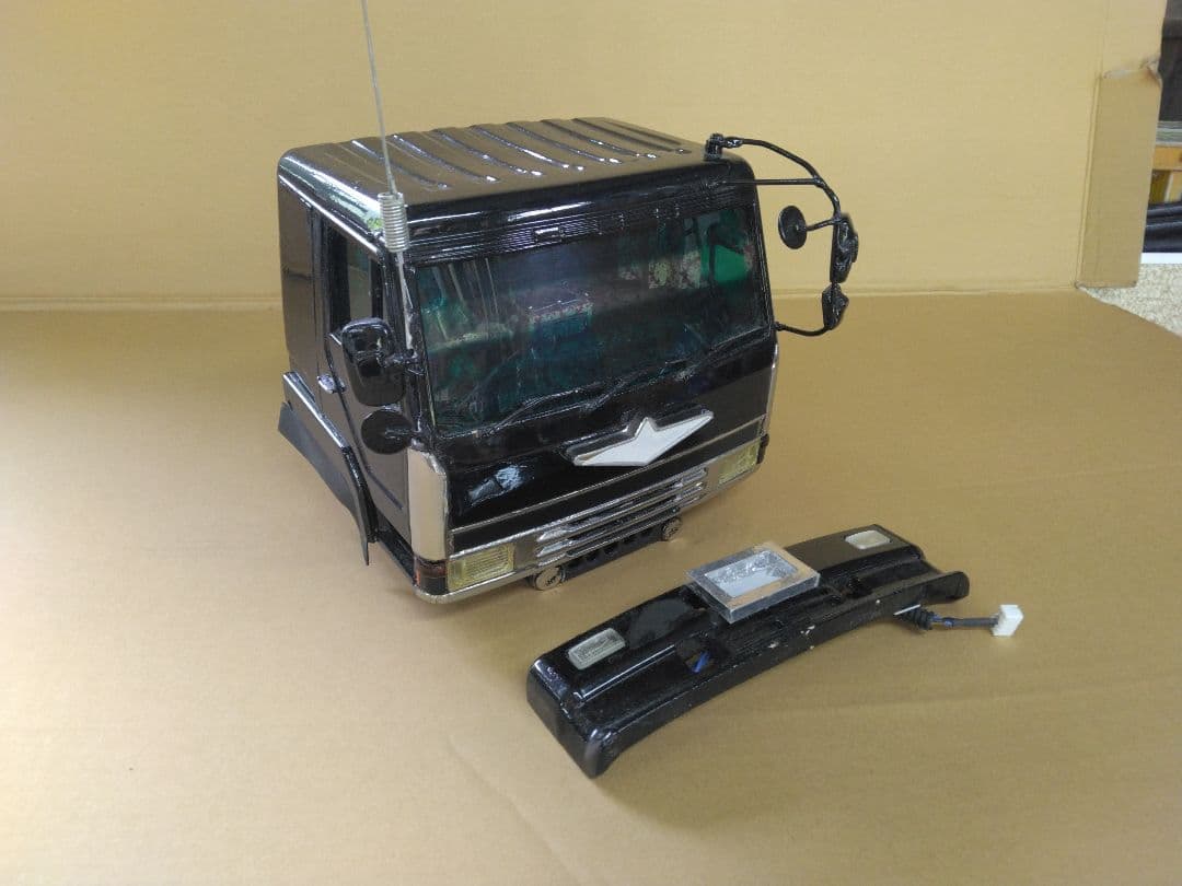 1/14ラジコン、トラック、ムネトラ模型、3期型グレートキャビン。配線済み