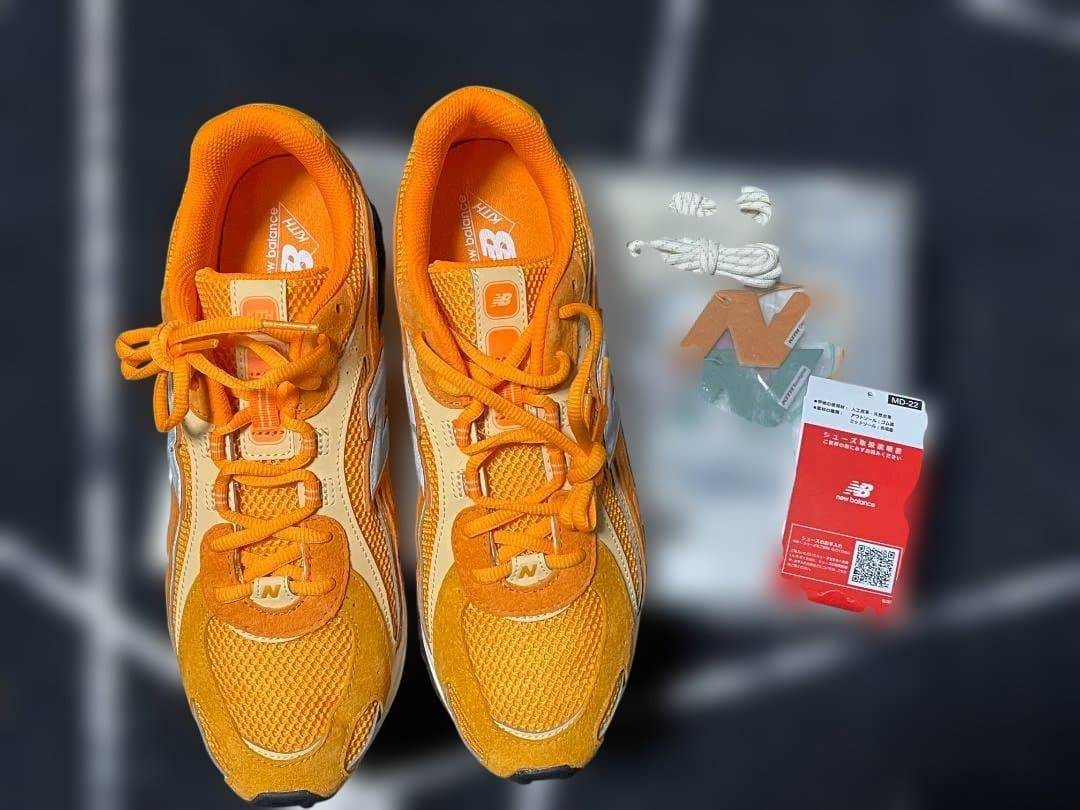 New Balance 2002R オレンジ