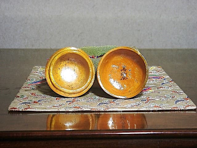 嵯峨焼　落柿舎 造　柿（俳句入）香合　無傷　共箱　保証。