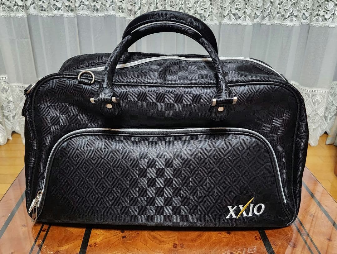 新品未使用 XXIO ブラック チェック柄 ゴルフバッグ