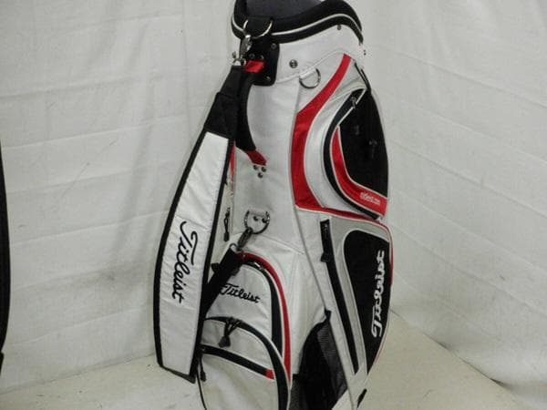 値下げ！Titleist タイトリストキャディバッグ 　9型（W/R/BK）